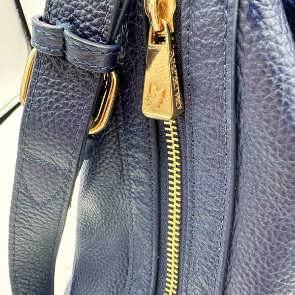 Ora Delphine Blue Leather Bucket Bag with gold trim. - Picture 4 of 10